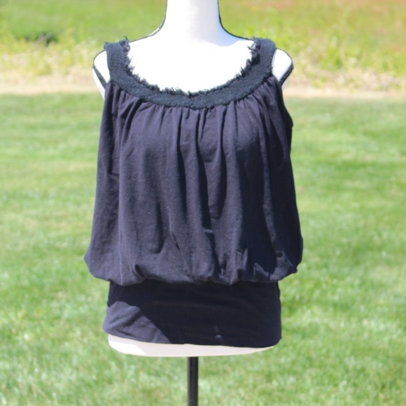 Max Studio, black sleevless shirt - Picture 2 of 10